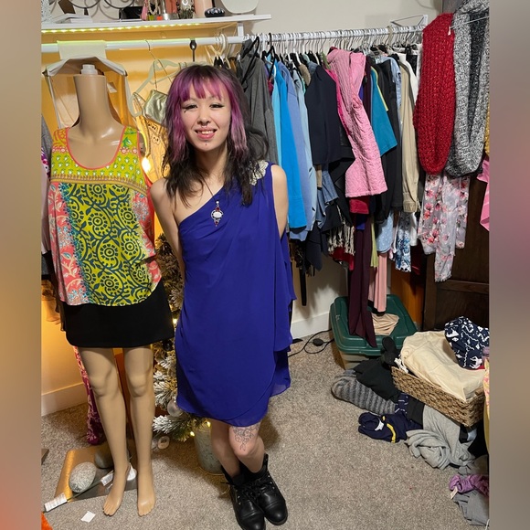 Size 4 Little blue dress off one shoulder - Picture 3 of 17